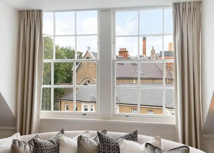 Wonderful Knightsbridge Apartment By Harrods